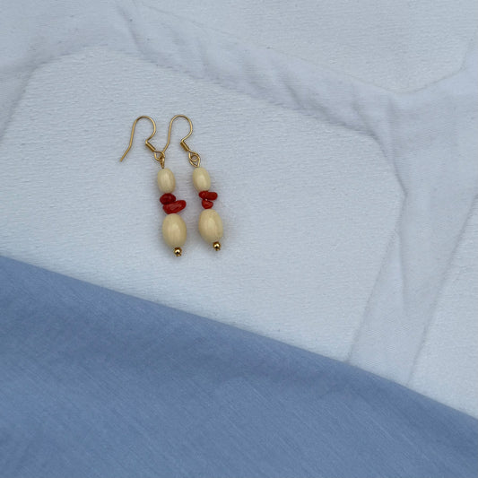 PENDIENTE BOLAS Y CORALES