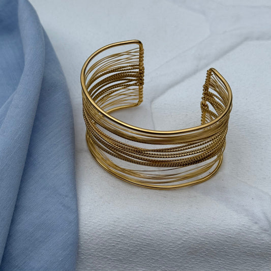 BRAZALETE LÍNEAS DORADO