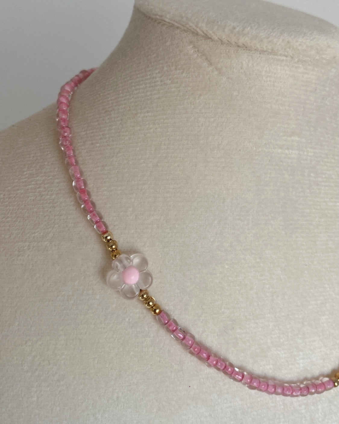 COLLAR BOLITAS ROSA